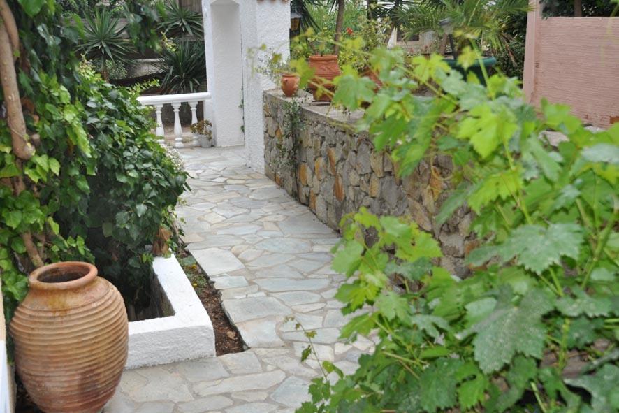 Artemis Rooms Agia Marina  Exterior foto